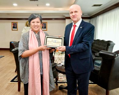Duta Besar Bosnia-Herzegovina siap Bantu Pengajuan Seni Ukir Jepara sebagai WBTB UNESCO